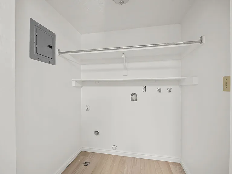 945 S Freedom Blvd #18 — Photo 52