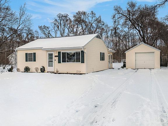 3rd image of 56152 Outer Dr