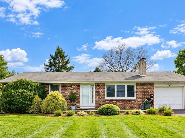 32 Holland Dr, Chalfont, PA 18914