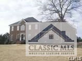 1161 Latham Dr, Stephens, GA 30667