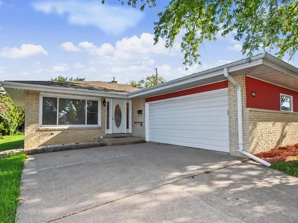 9634 W Rosedale AVENUE, West Allis, WI 53227