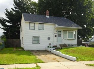 1313 Sunset St, Marcus Hook, PA 19061