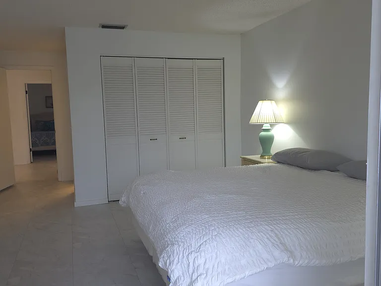 22375 Edgewater Dr — Photo 34
