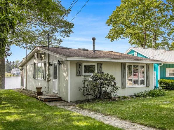 58678 Palmer Point Rd, Colon, MI 49040