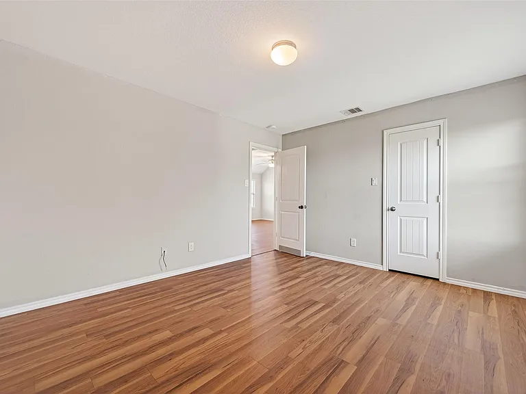 1326 Seagler Pond Ln — Photo 40