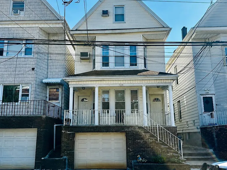 128 W 26th St #1 — Photo 12