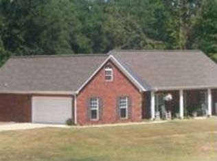 927 10th St, Pontotoc, MS 38863