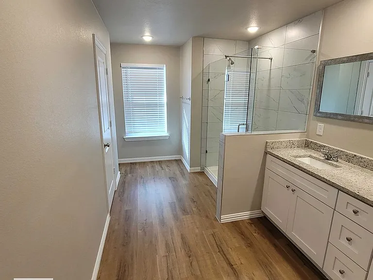 1220 Sunnyvale Ln — Photo 11