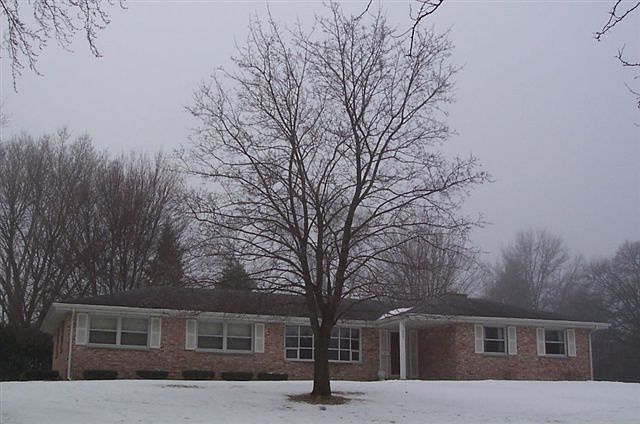 1st image of 2341 Dartmouth Dr