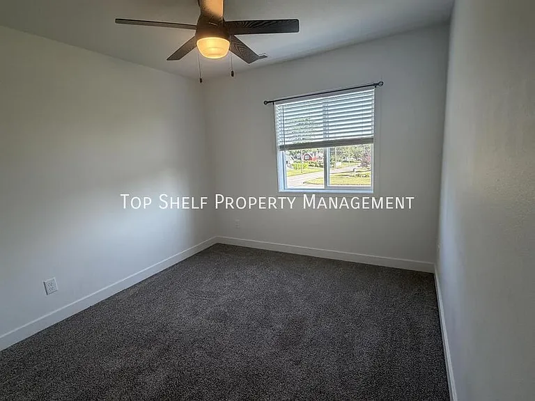 2103 Willis Ave — Photo 7
