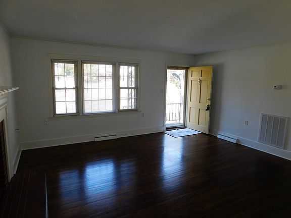 5th image of 1721 Irish St