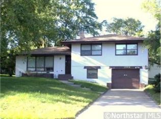 1595 Grandview Ave E, Maplewood, MN 55109