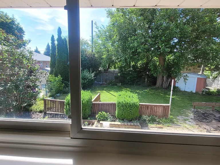 Alderbury Cres — Photo 22