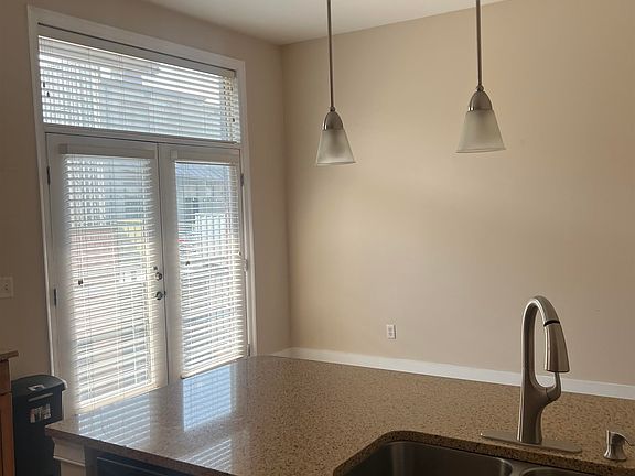 4th image of 615 Denmark Dr APT 202