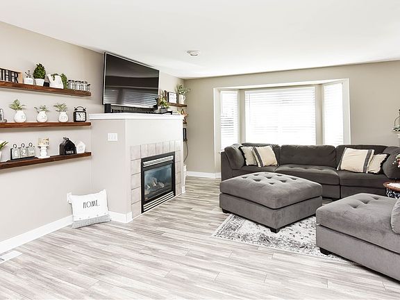 3rd image of 5816 77th Ave NE