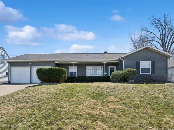 2421 10th Ave SW, Cedar Rapids, IA 52404