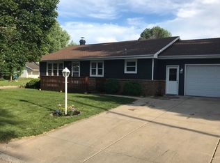 317 E Craig St, Princeville, IL 61559