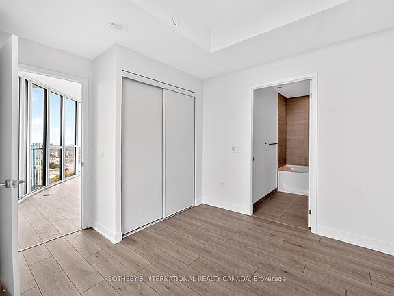 4th image of 1 Fairview Rd E #3203