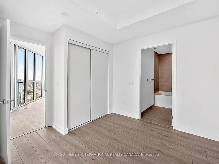 1 Fairview Rd E #3203 — Photo 4