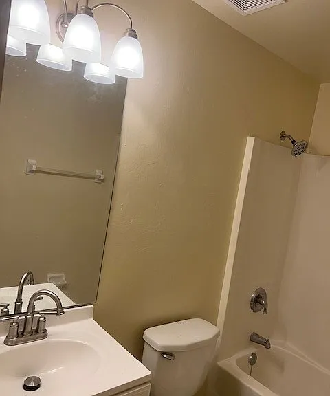 730 Holmes Ave #728 — Photo 12