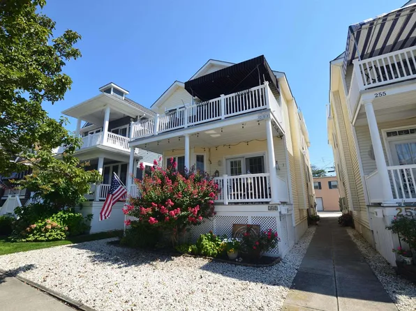 249 Asbury Ave APT 1, Ocean City, NJ 08226