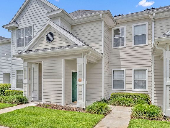 2nd image of 200 Southern Pecan Cir