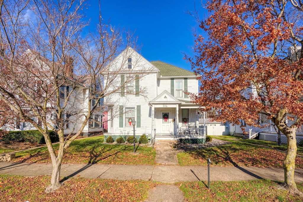 Real estate listing image
