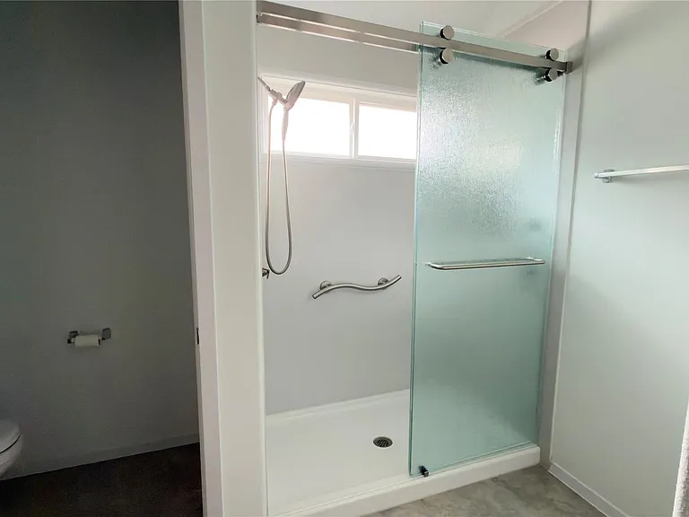 128 Riverhill Dr — Photo 21