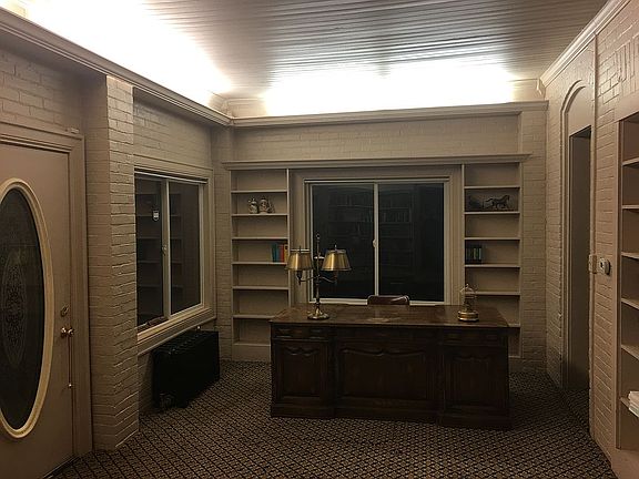 3rd image of 222 W 1st St