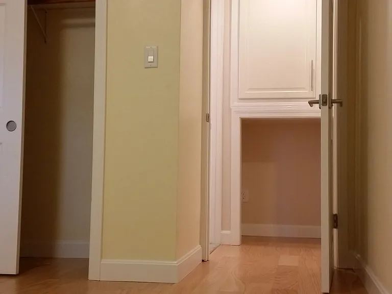 17 Cass St #2 — Photo 3