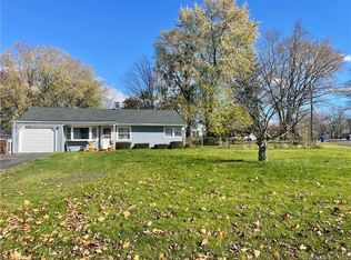 5 Hickory Ln, Enfield, CT 06082