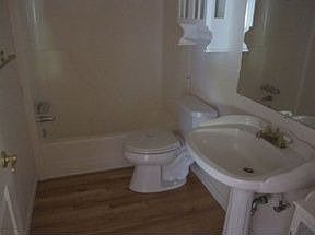 3rd image of 22453 Frisbie Ln
