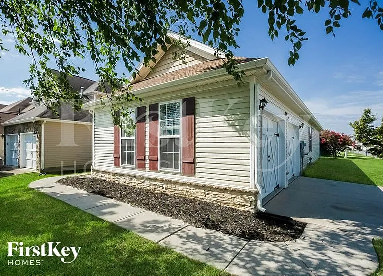 1391 Napa St NW — Photo 1