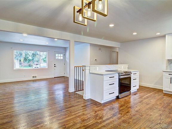 5th image of 10756 W 68th Pl