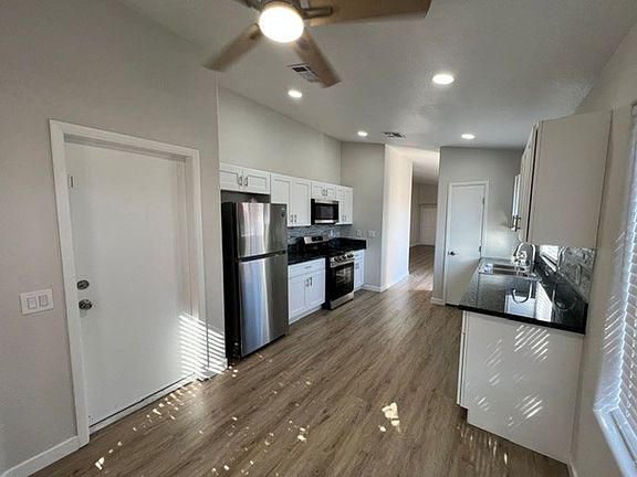 3rd image of 7800 Seychelles Ct