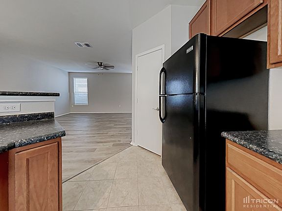 4th image of 6032 Randleman Dr