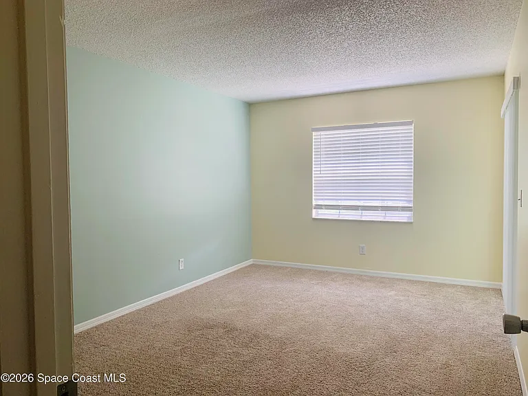 3092 Sir Hamilton Cir #4 — Photo 6