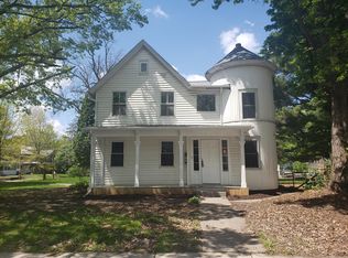 1408 Farnam St, Davenport, IA 52803
