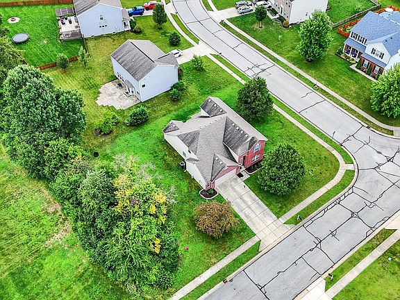 4th image of 2491 McGregor Dr