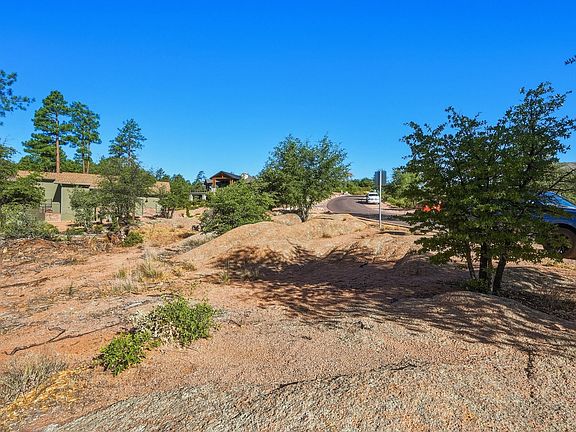 5th image of 1905 E Phoenix Cir