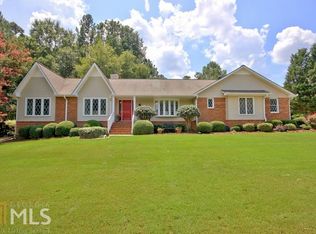 185 Brookclear Ln, Fayetteville, GA 30215