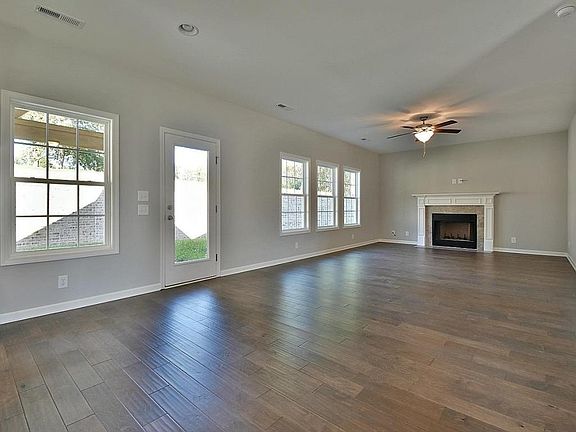 2nd image of Dutchtown Woods Lot 3