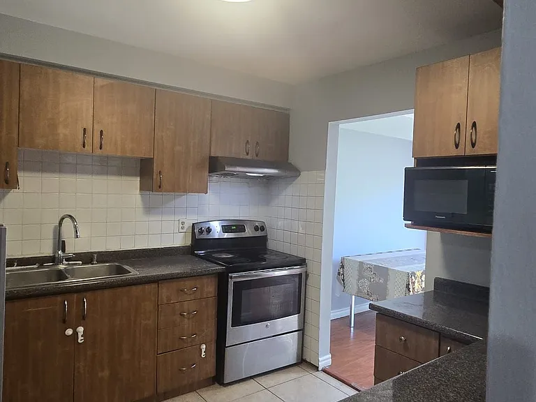 122 Kingswood Dr — Photo 8