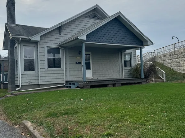 436 N Front St, Wormleysburg, PA 17043