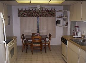 5th image of 6015 W Bromley Cir