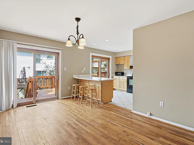 6168 Forest Creek Ct — Photo 7