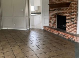 2805 Shady Grove Dr, Bedford, TX 76021