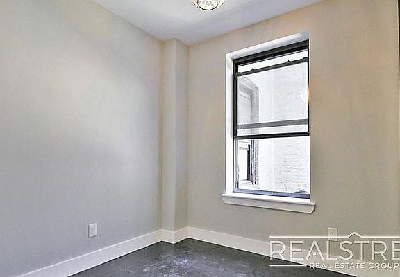 4th image of 1579 Lincoln Pl #Lb2