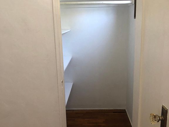 2nd image of 312 Loma Ave APT A
