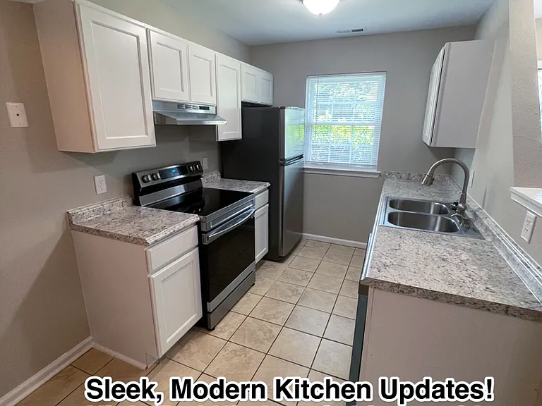 104 Barslund Ct — Photo 1